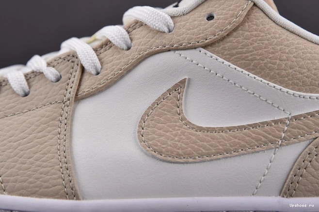 FB7168-121 Red Jordan Rattan Sail University 1 Low SE 1123